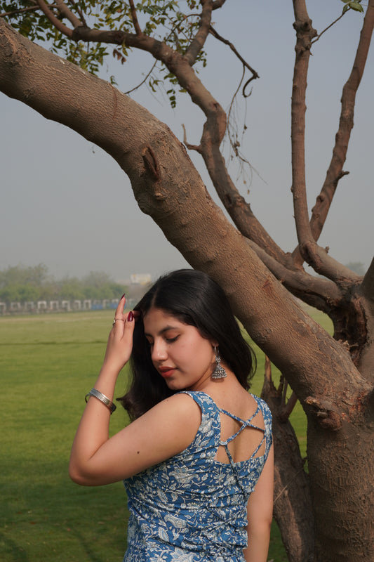 Blue Floral Cotton Short Kurti with Corset Back – Square Neck Sleeveless Kurti for Women
